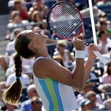 Meski Cedera, Pierce ke Final